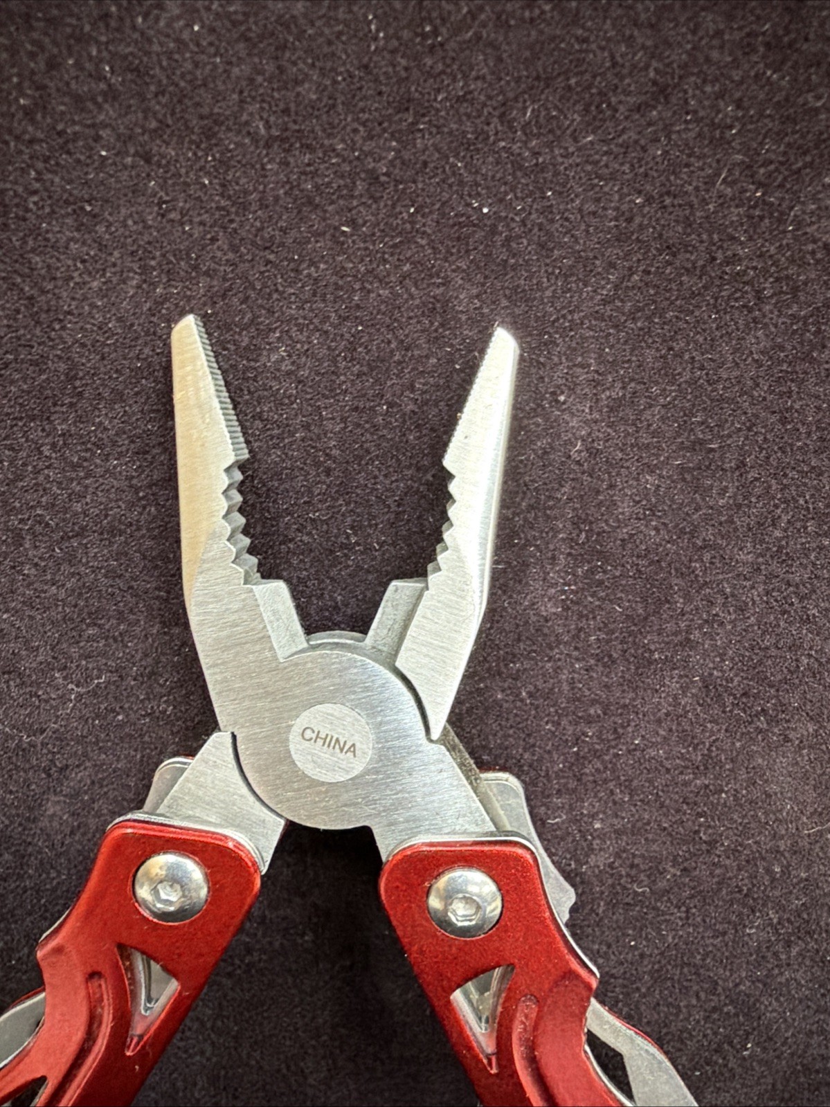 Snap On Red 9-in-1 Stainless Steel Easy Grip Multi-Tool With Sheath