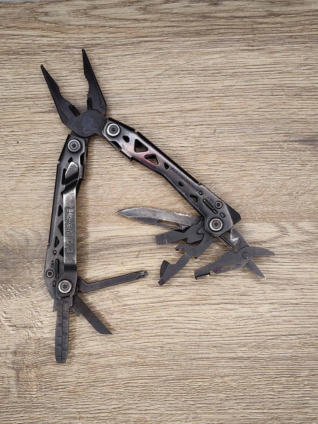 Gerber Suspension NXT Black 9 Tool Multi-Tool Pliers Used