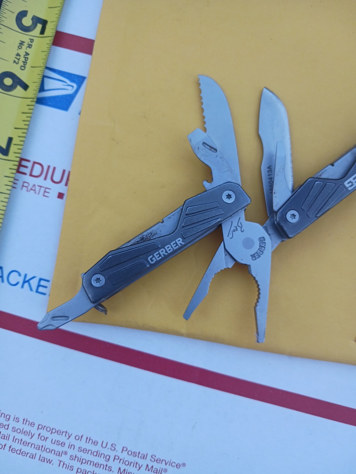 Gerber BG Multi Tool ( Mini Muti Tool )