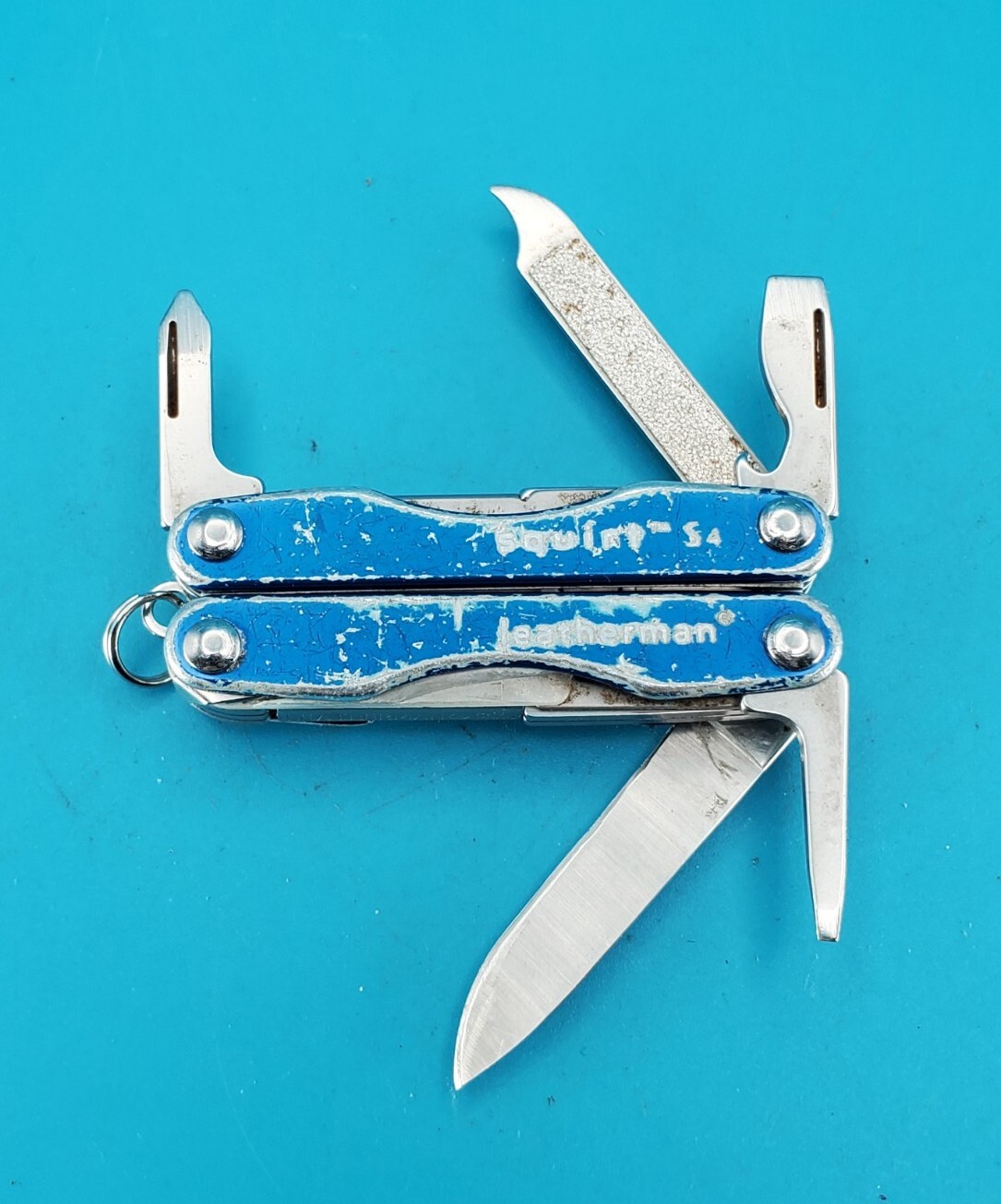 Leatherman “Squirt S4” Stainless Steel Multi Tool! BLUE!