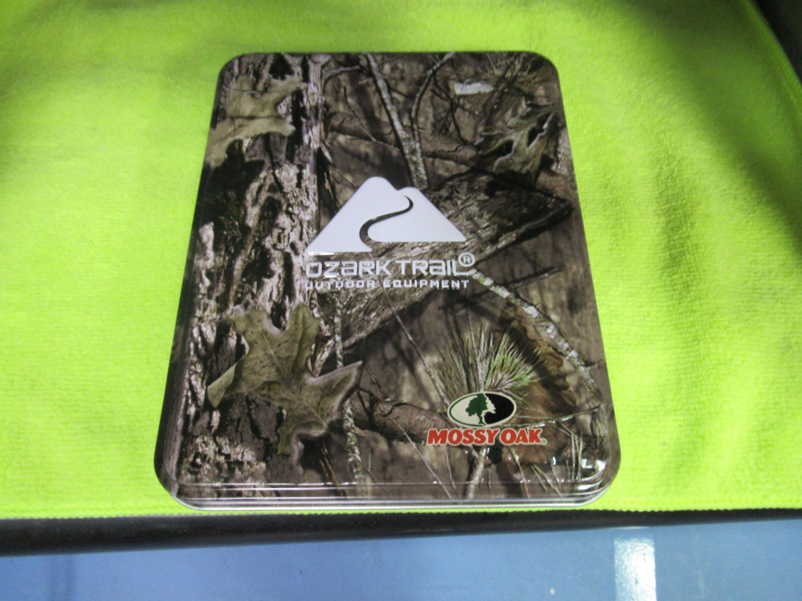 Ozark Trail Outdoor Equipment 4 Piece Combo Set Knife Multi tool Money Clip &Tin