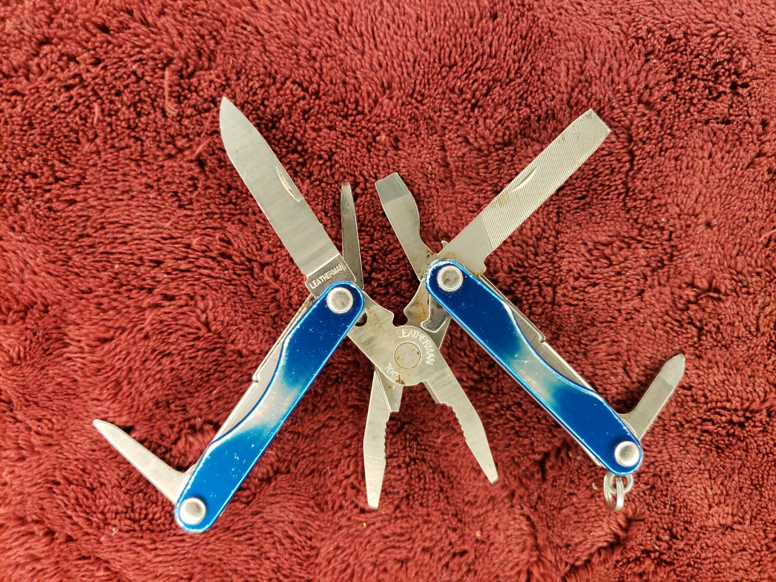 🔴 Leatherman Squirt P4 Multi-Tool Blue Keychain