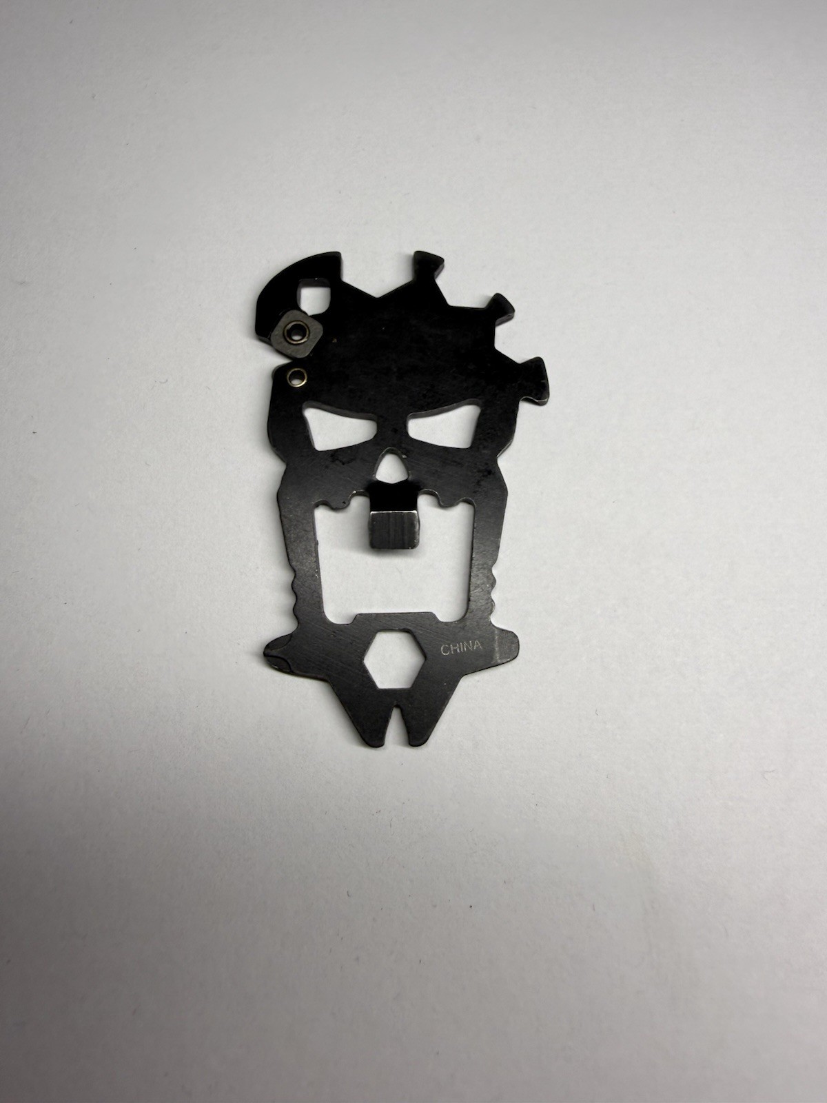SOG MacV Black Stainless Skull Shaped Screwdriver Wrench Multi-Tool SM1001CP