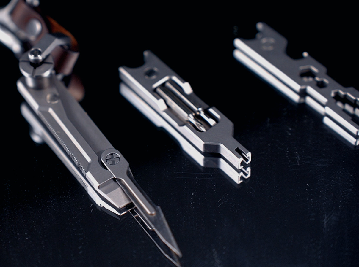 JOAT- EDC Gr5 Titanium Multi-Tool Hax Wrench Knife Screwdriver Bit Keychain