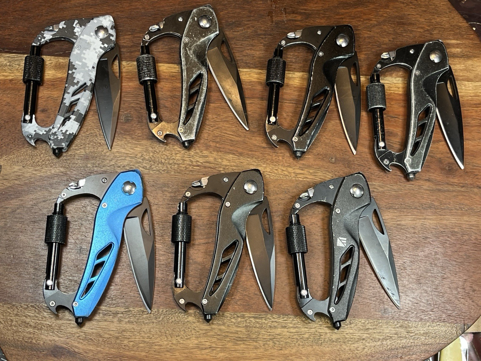 5-in-1 Pocket Multitool with Knife carabiner Bottle Opener (Lot of 7)