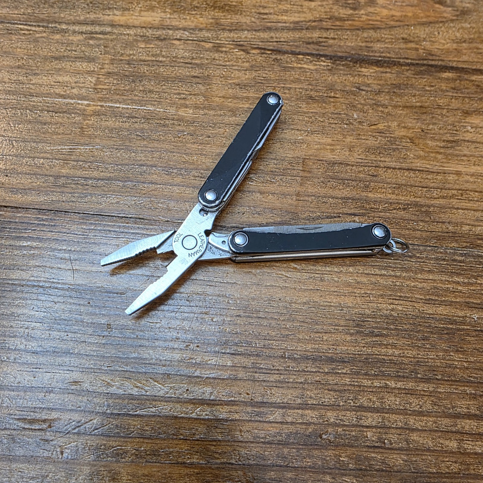 Leatherman SQUIRT PS4 Multi-Tool! BLACK! *broken scissors spring*