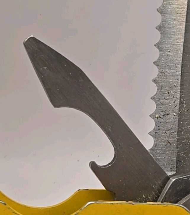 Cabelas Pocket Multi-Tool Flashlight Serrated Knife Can Opener Pliers Keychain