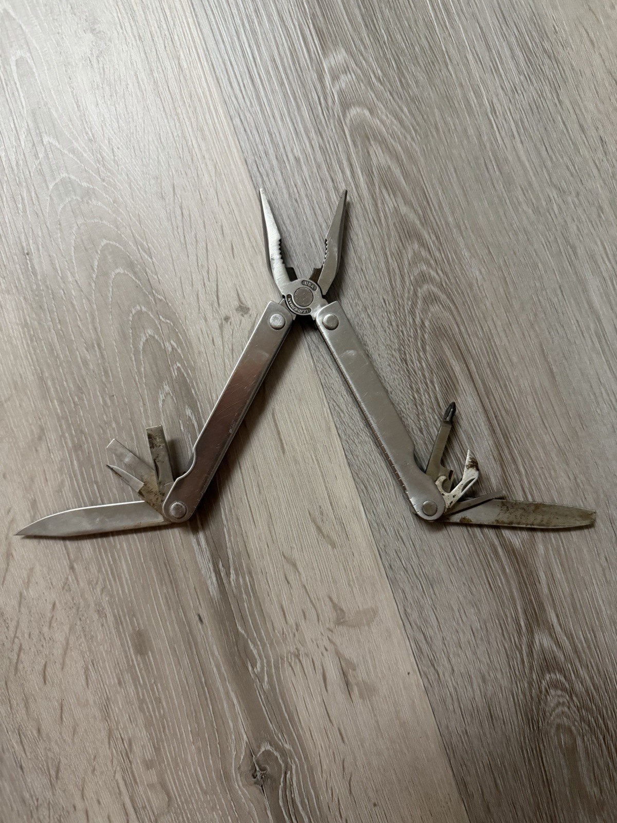 Leatherman TM 1325473 Stainless Steel Multi-Tool Vintage