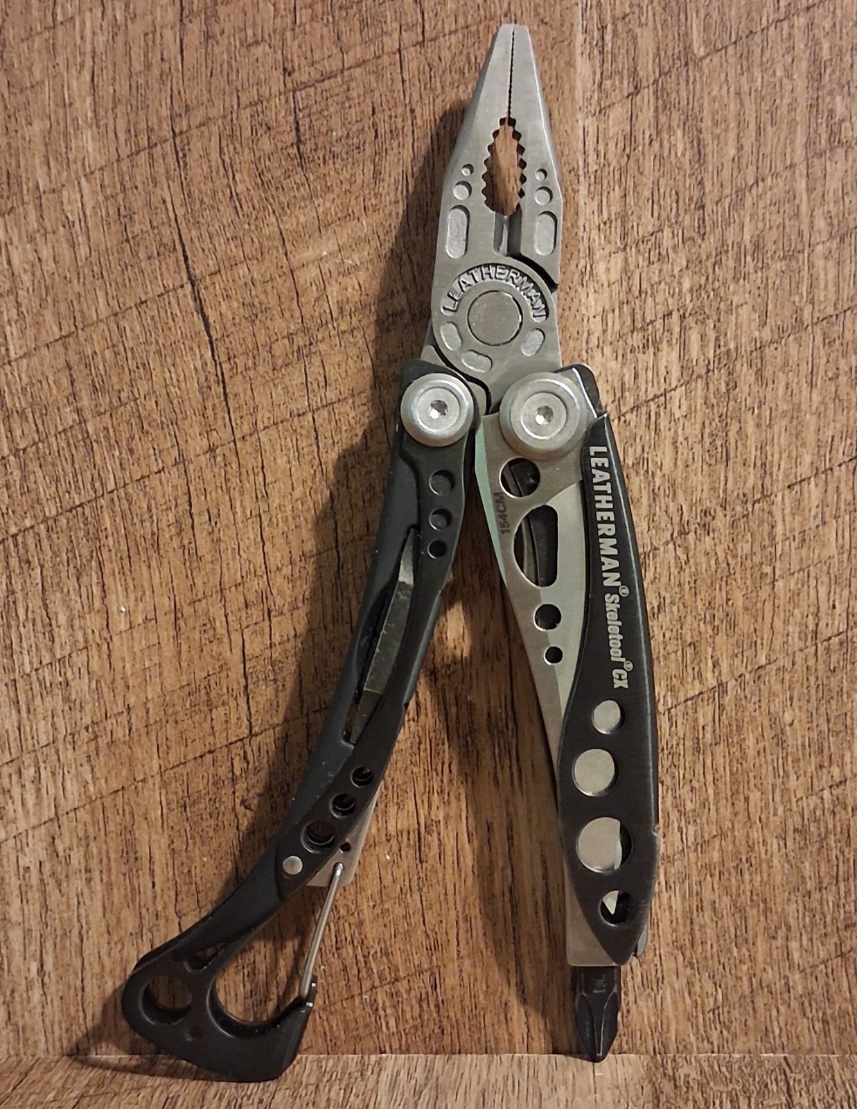 Leatherman Skeletool CX Black 7-in-1 Multi-Tool NEW/Open Box/Display Model