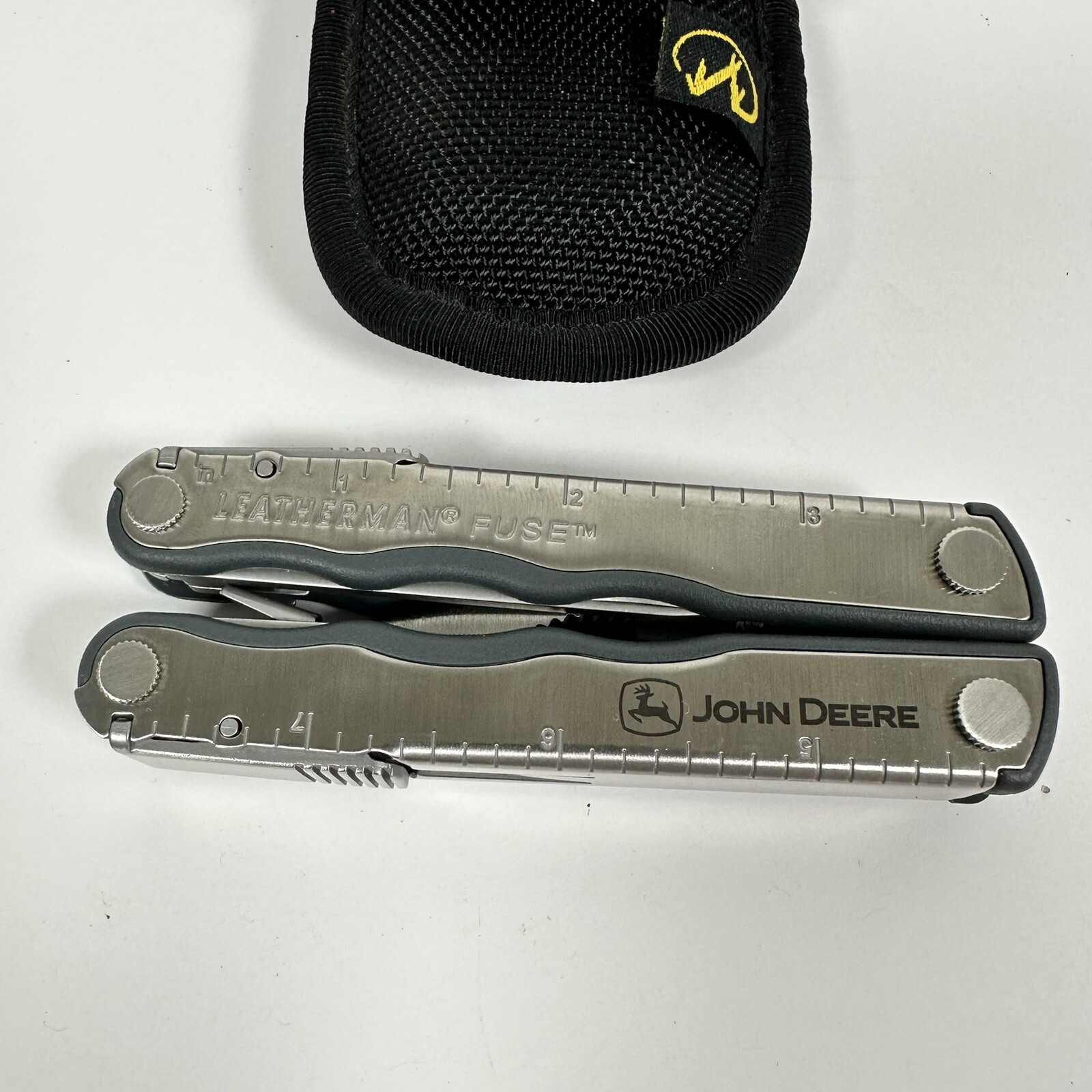 Leatherman Fuse John Deere Edition Multi Tool w/ CARRYING SHEATH, Retired 2004