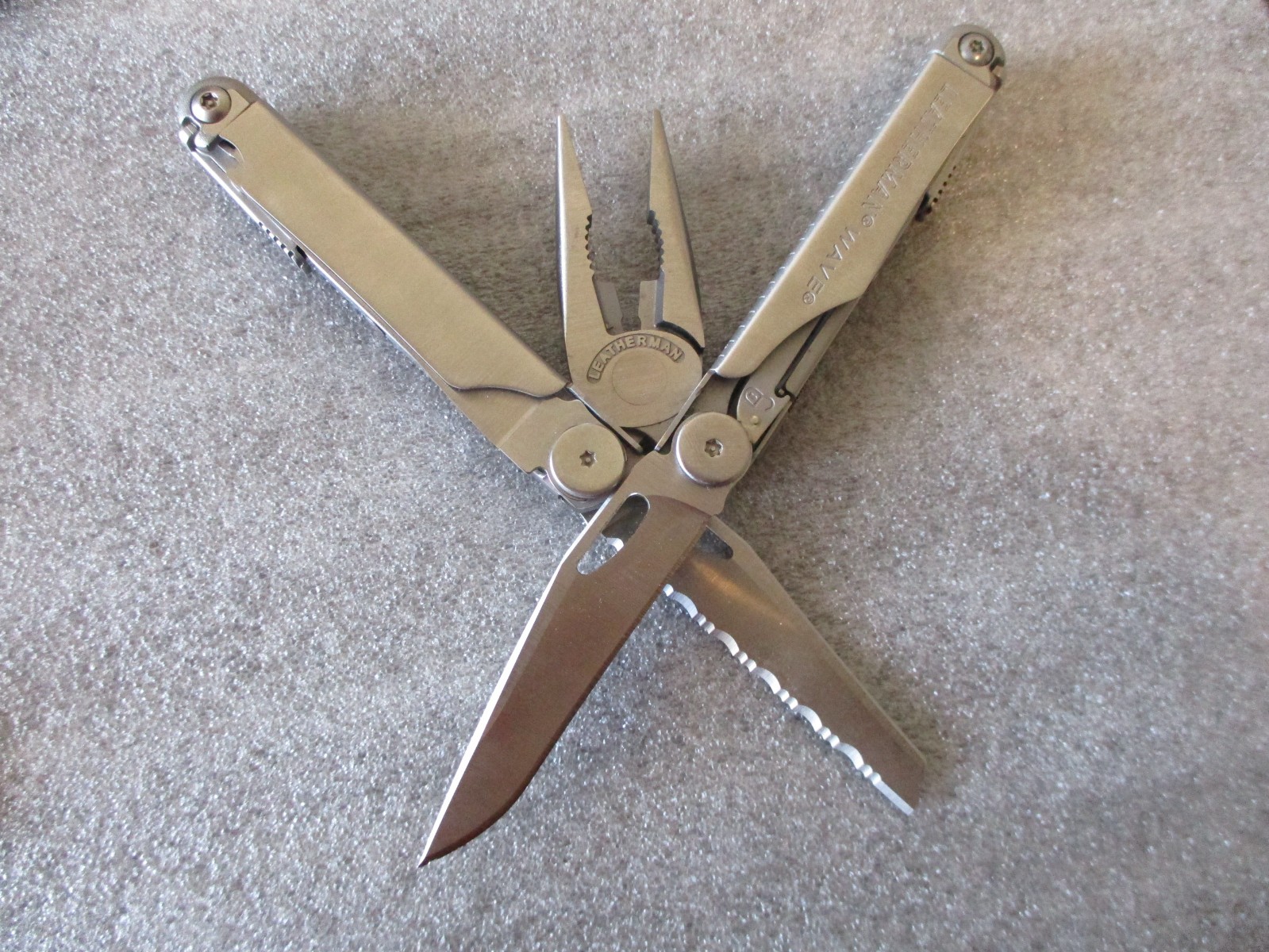 GERBER DIESEL MULTI-PLIER-2w/1 CASE+LEATHERMAN WAVE MULTI-TOOL & CASE-EXCELLENT!
