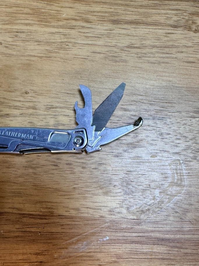 Leatherman Rev Stainless Steel Multi-Tool Pocket Clip Pliers Knife EDC Tool Used