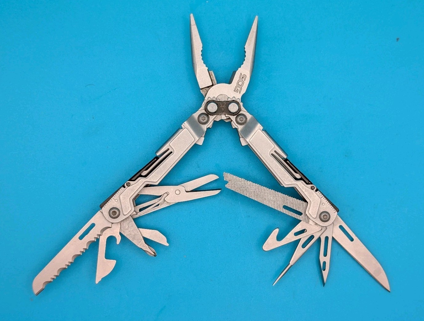 SOG PowerPint Tool Compact Lightweight Silver Multi-Tool!