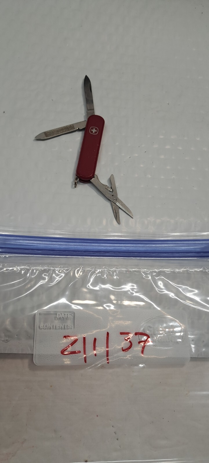 Wenger delemont 64 mm 3 function tool