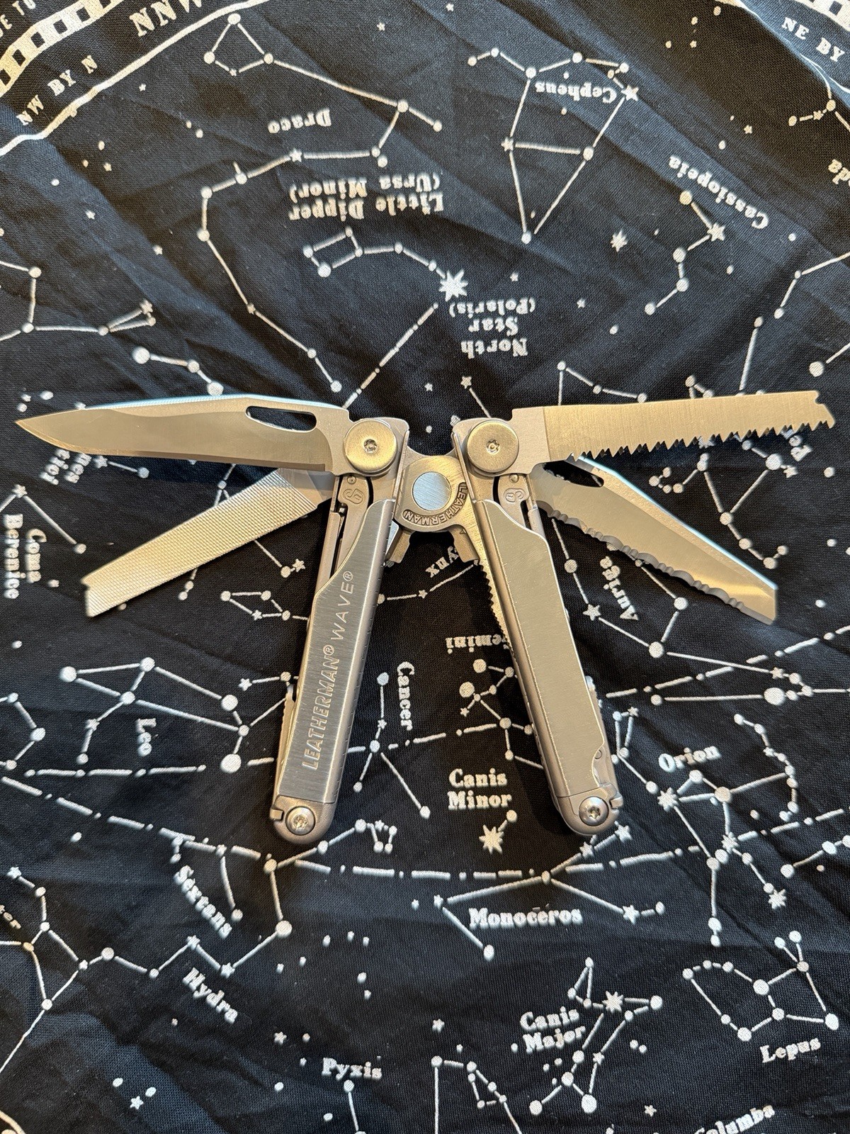 Leatherman Wave Multi-Tool 2nd Gen Stainless Steel Non-replaceable Wire Cutters