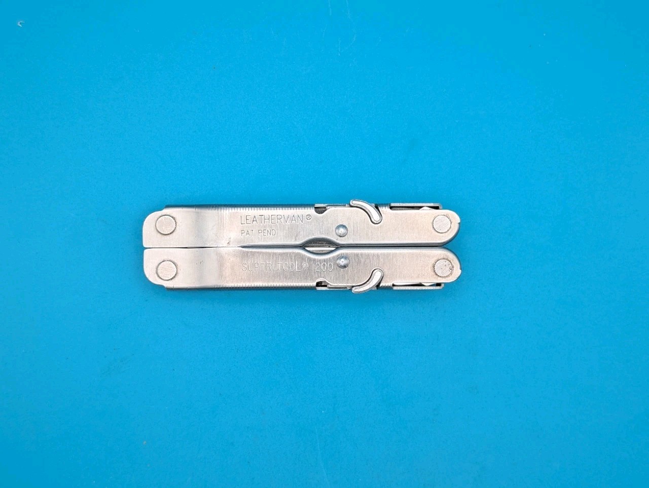 Vintage LEATHERMAN Super TOOL 200 Multi Tool! 08/02 Date Stamp!