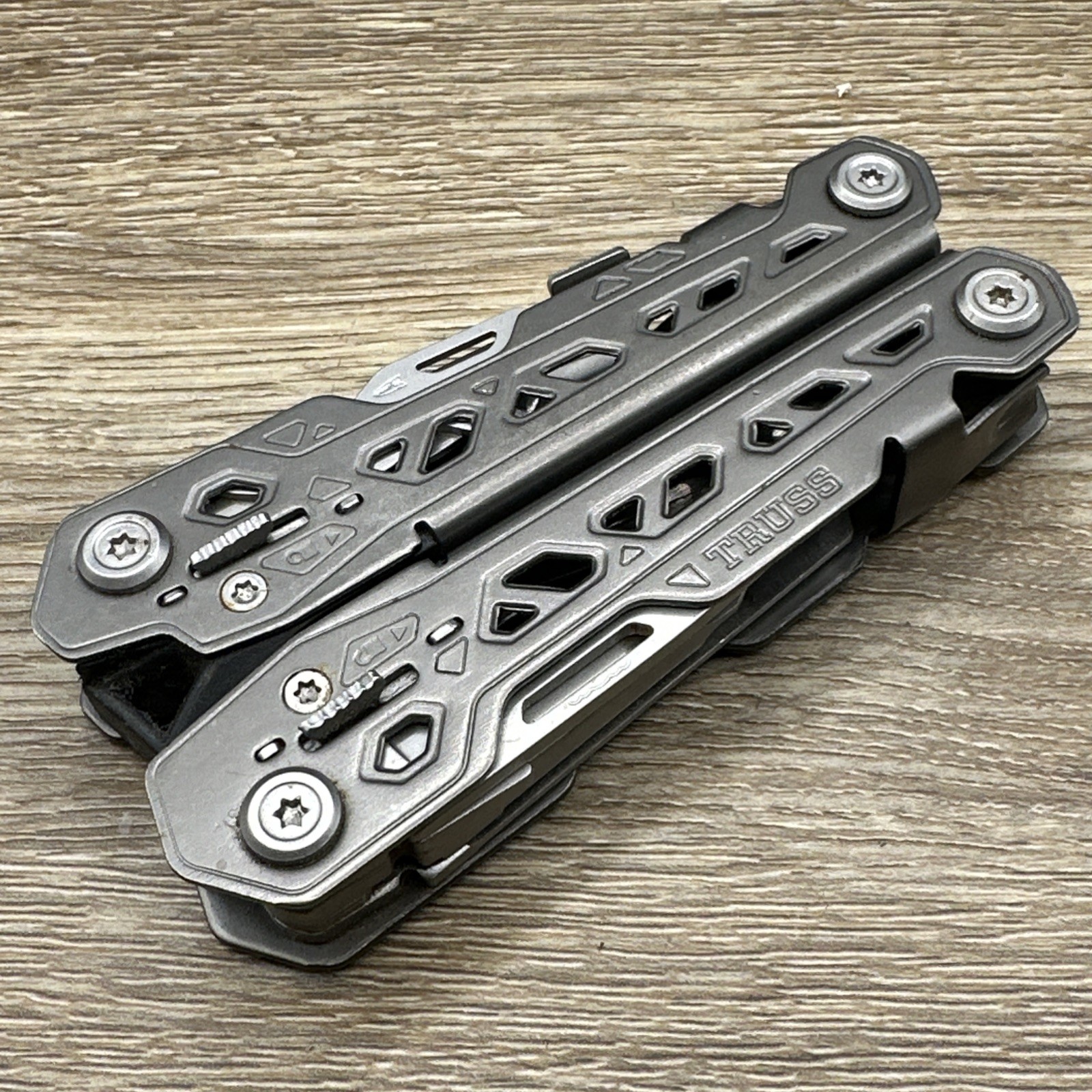 Gerber Truss Multi-Tool Pliers Knife Folding EDC FAST SHIPPING!
