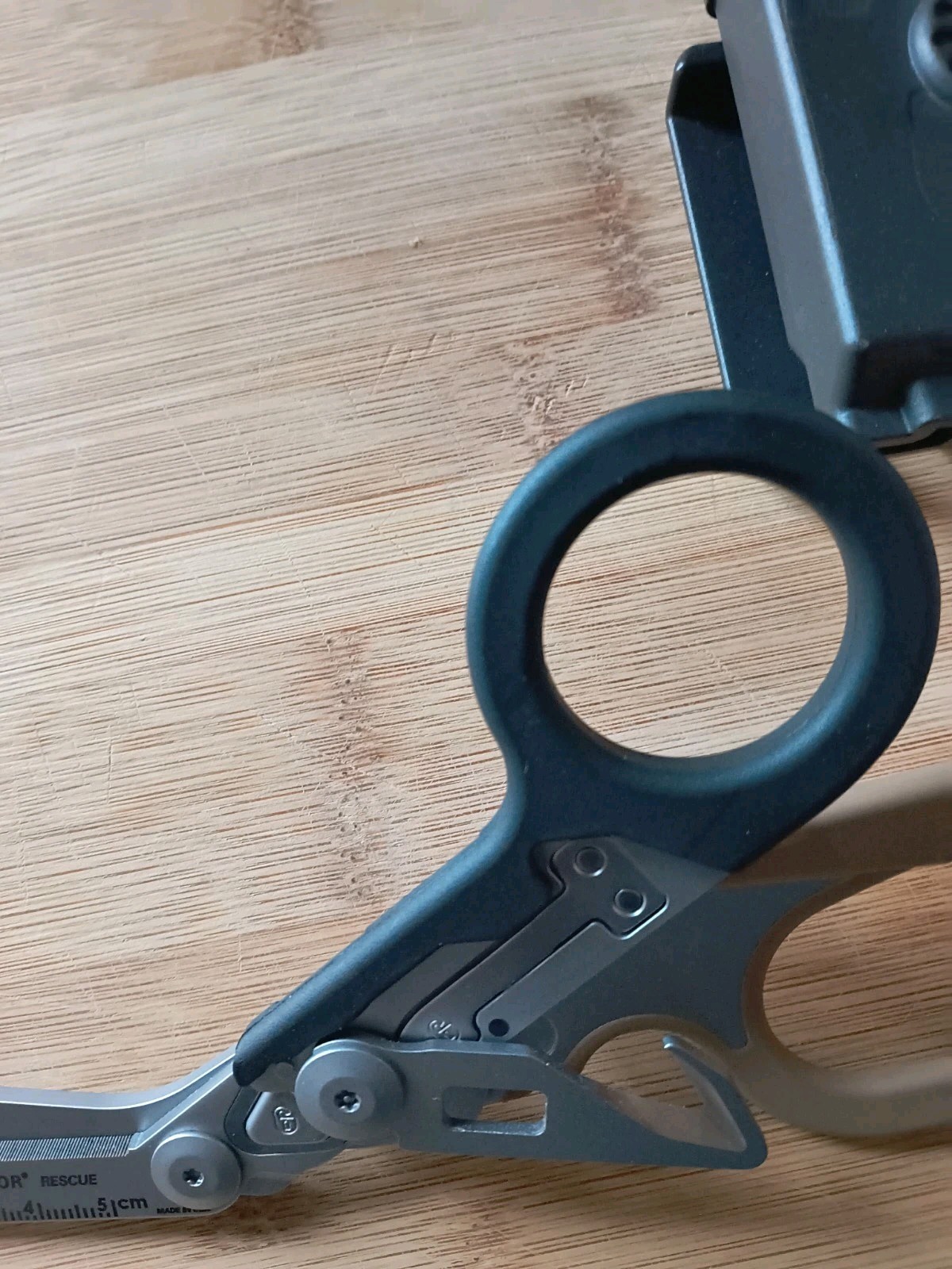 Leatherman Raptor Response Rescue Shears 6 In 1 Coyote/Black