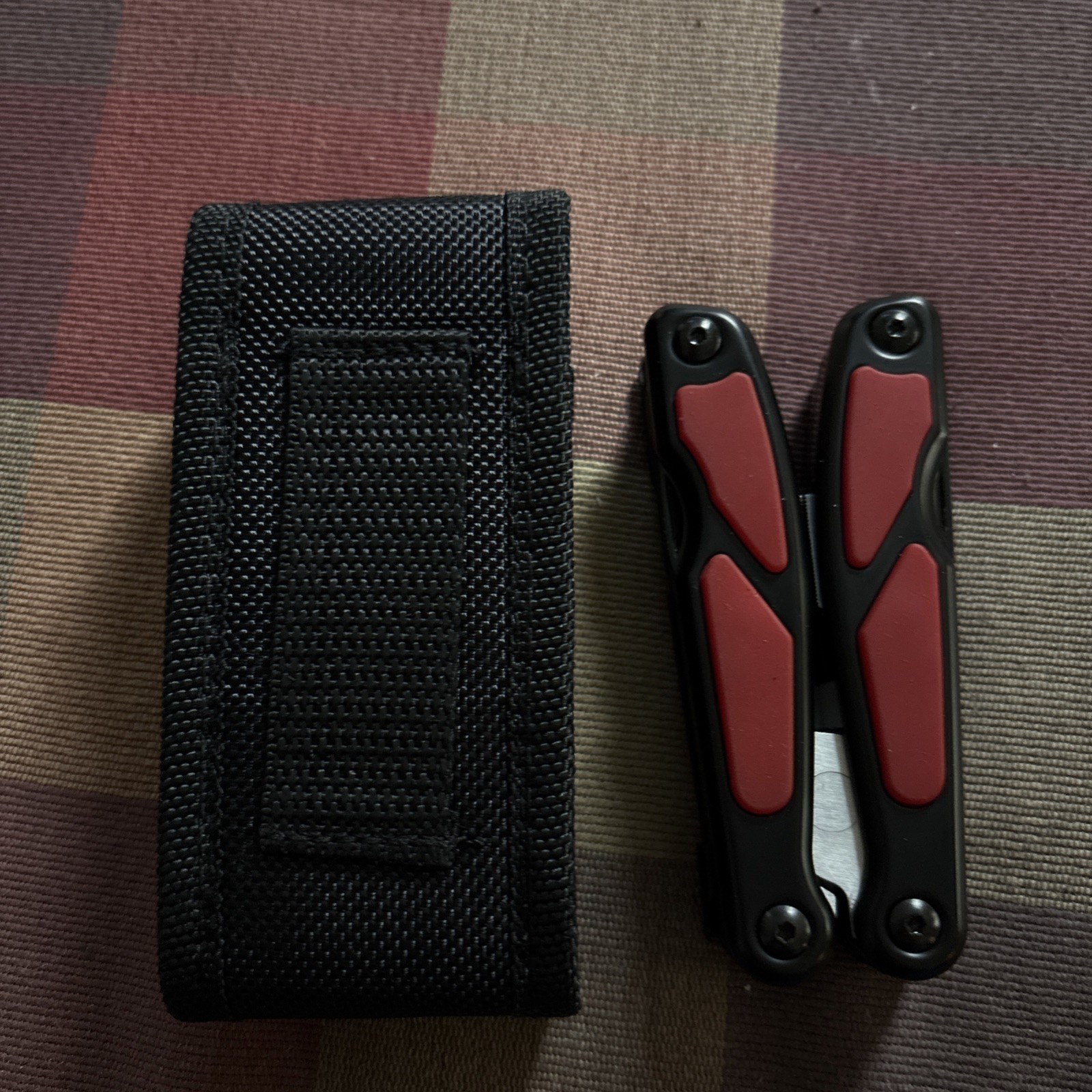 New B/Bury 17 Fuction Multi Tool With sheath