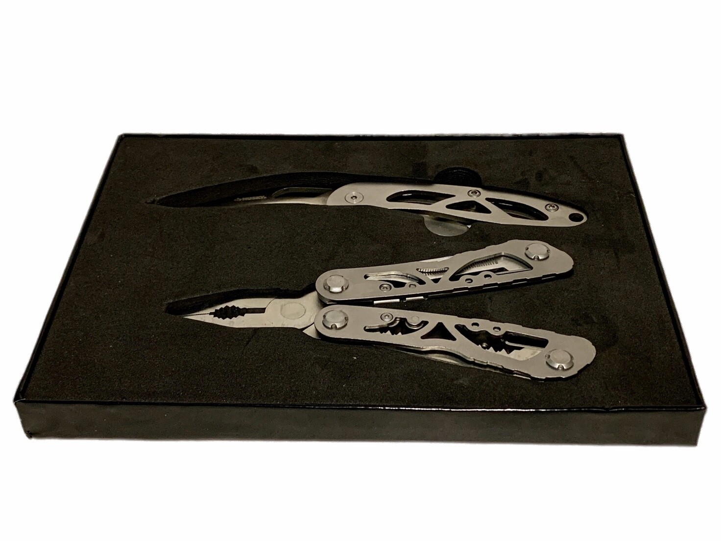 HUSKY 2-Pack Multi-Tool & Folding Knife Set Mint Condition