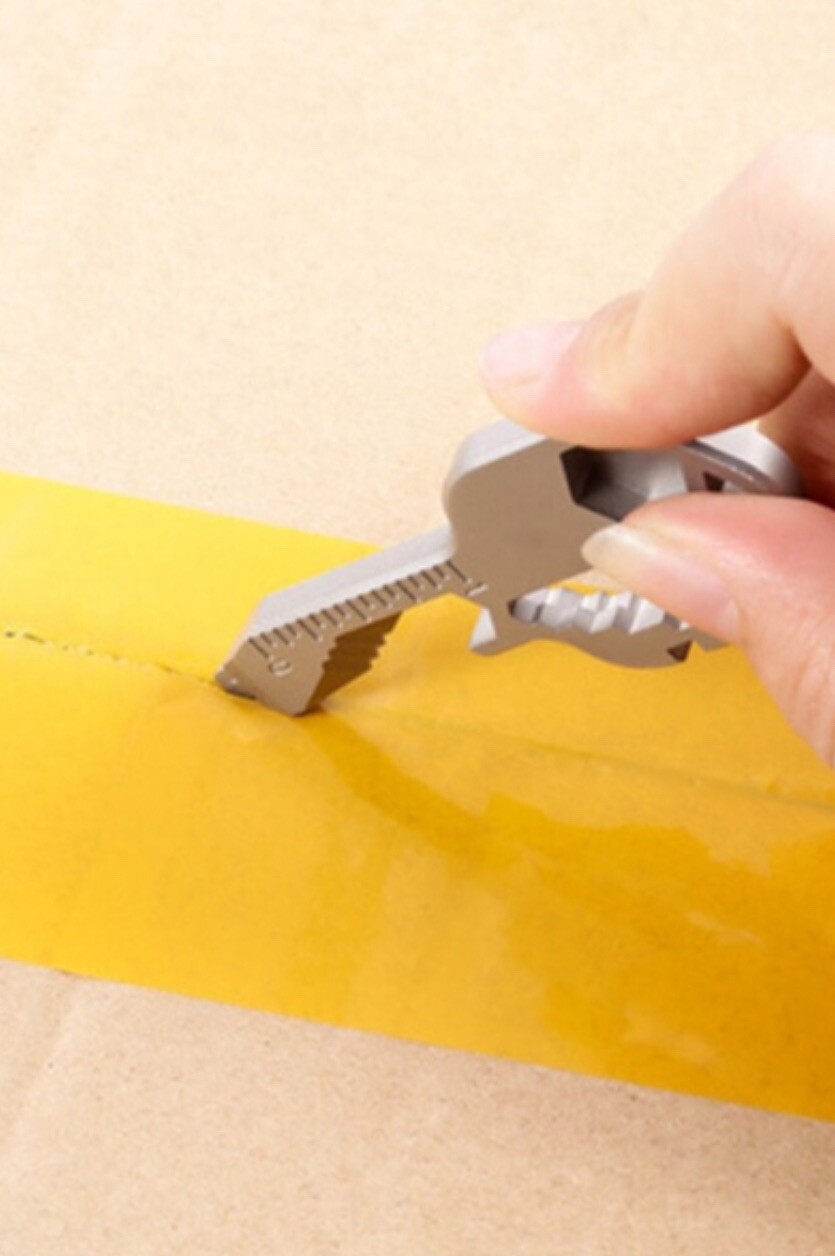 24-In-1 Multifunctional Tool Outdoor Screwdriver Bottle Opener
