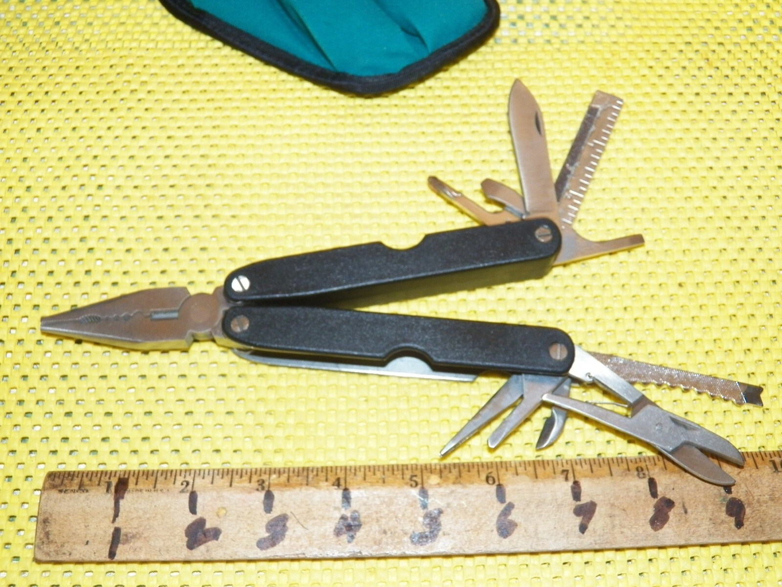 BLACK CANYON Camp Gear Nylon Belt Pouch w/ Pocket Knife, Flashlight &Multi-Tool