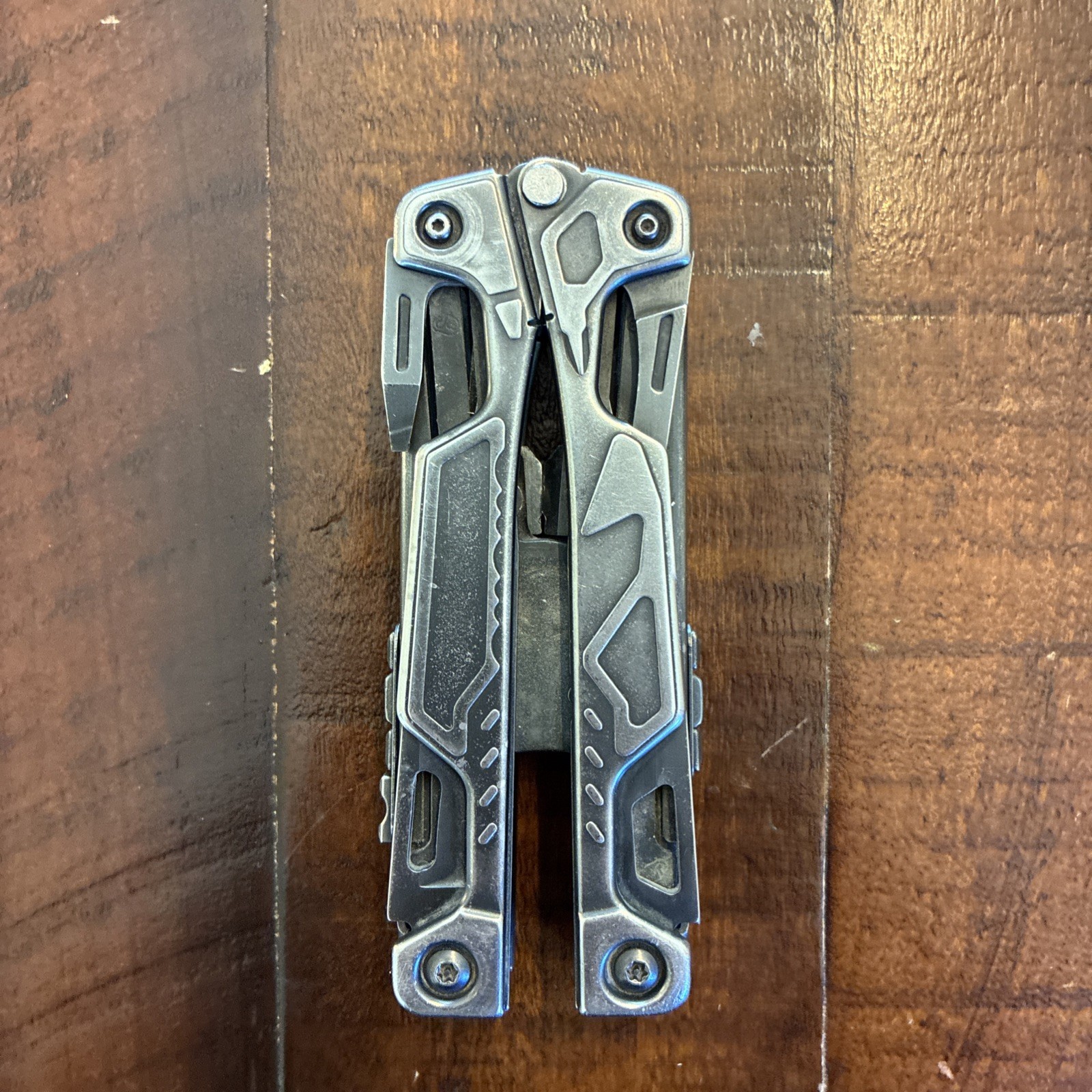 Leatherman OHT Multi-Tool Knife Discontinued 11/17 – Silver / Black – Very Good