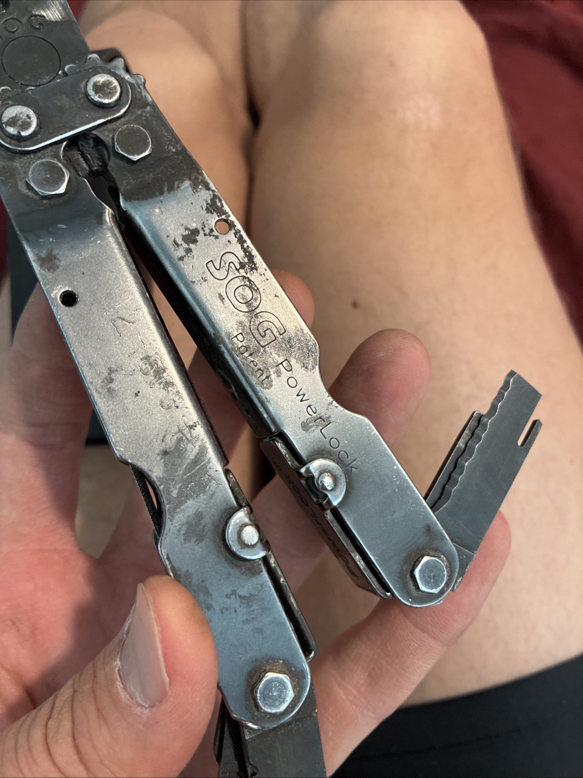 SOG PowerLock Multi-Tool Pocket Knife Pliers Leatherman Sheath