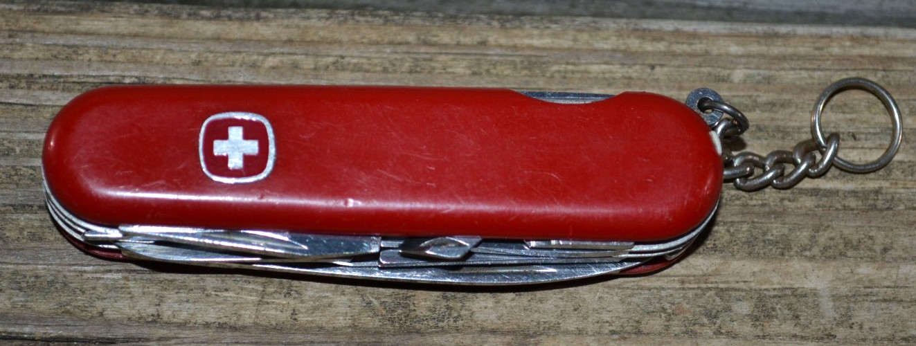 OEM Wenger Delemont Master Fisherman Swiss Army 85mm Red Multi-Tool Knife–Good