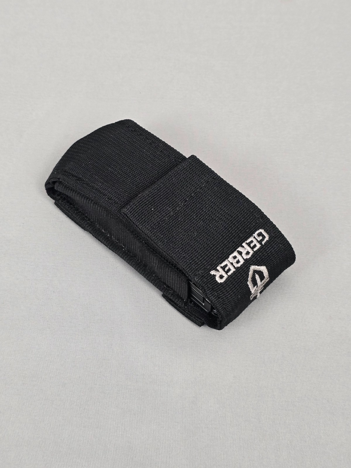 GERGER MADE IN USA Center Drive Multi-Tool w/Deployable Pliers and MOLLE Sheath