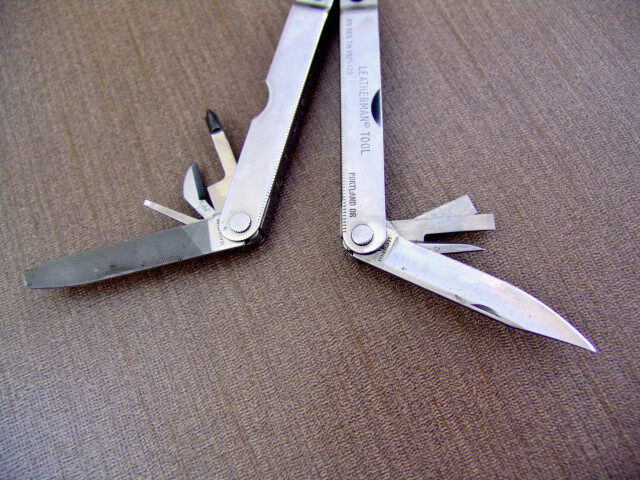 LEATHERMAN PST-MULTI TOOL-06-95–RETIRED COLLECTIBLE—USED