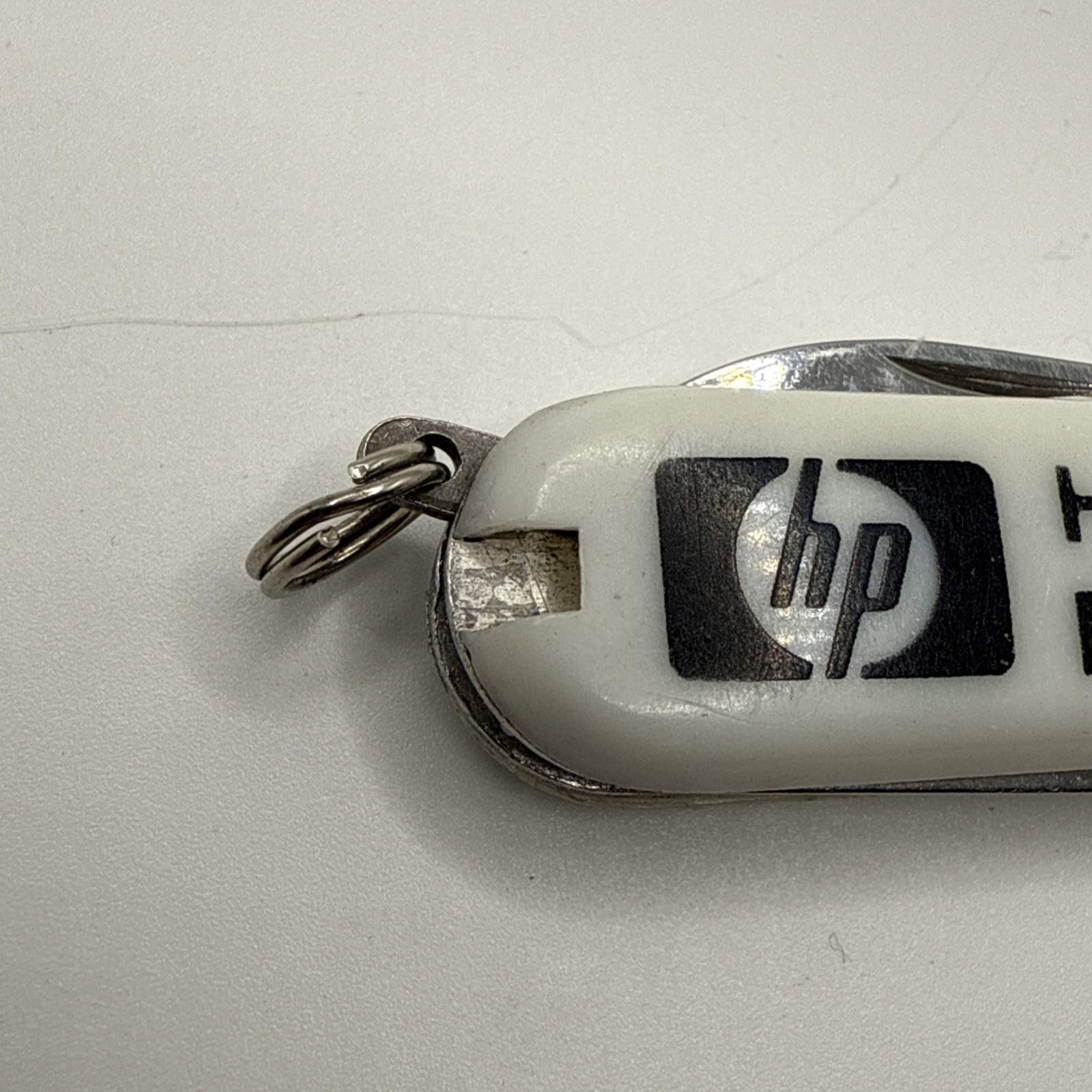Hewlett Packard Multi-Tool Pocket Knife Scissors File White/Blue