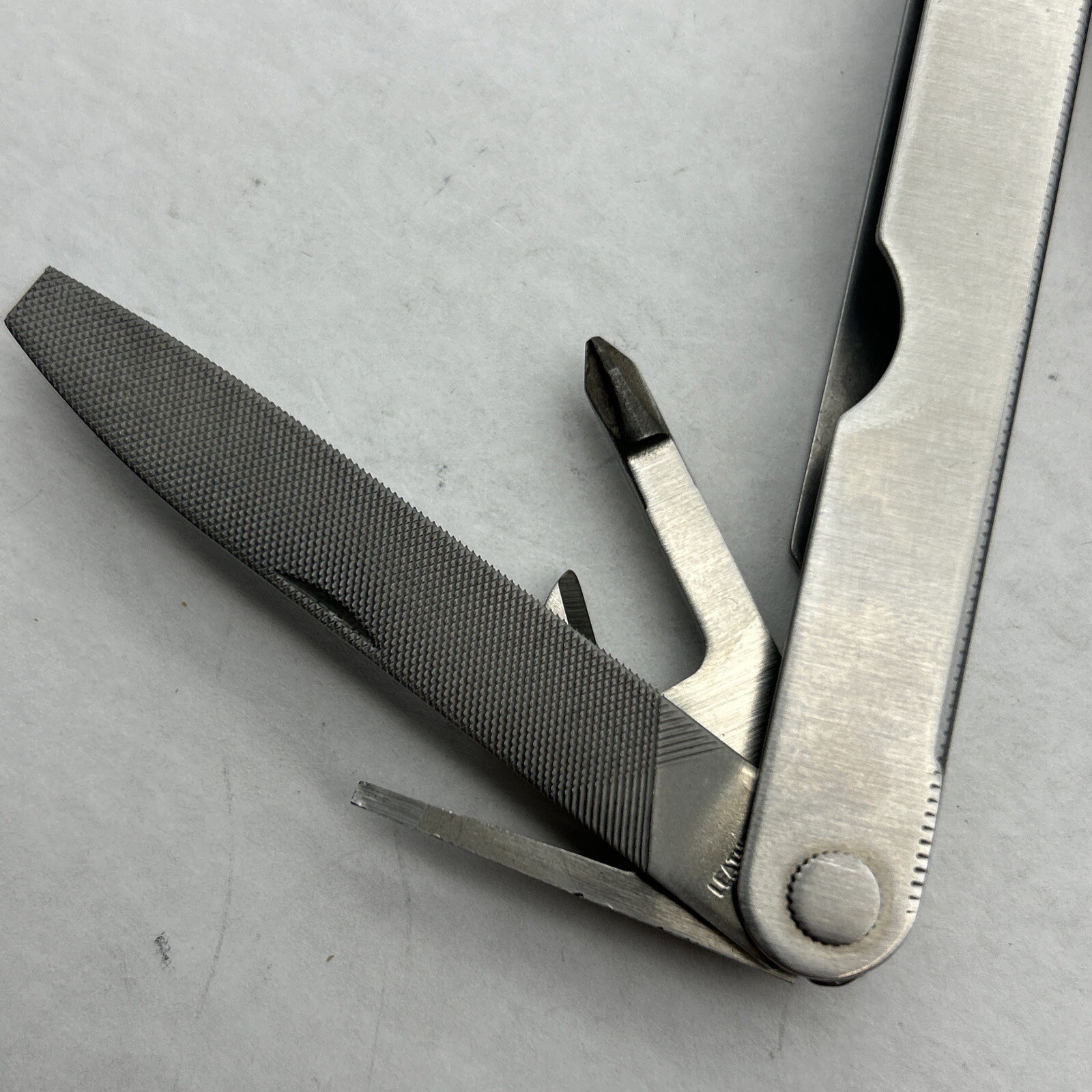 Retired 1995 Leatherman Multi-Tool US Reg TM 1325473 Portland OR w/ Leather Case