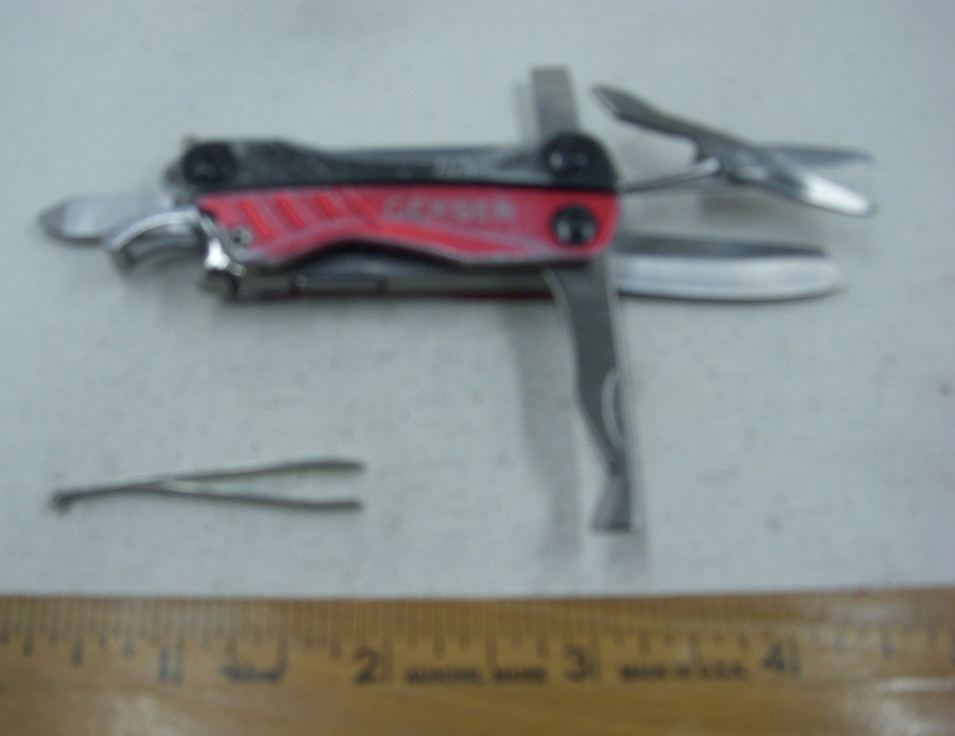 Gerber Dime 4660515D1 Red 11 Function Multi Tool
