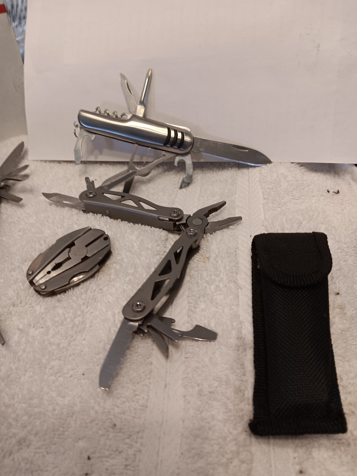Work Zone Multitool And 6 Other Multiple Utility Tools .7 Total Tools