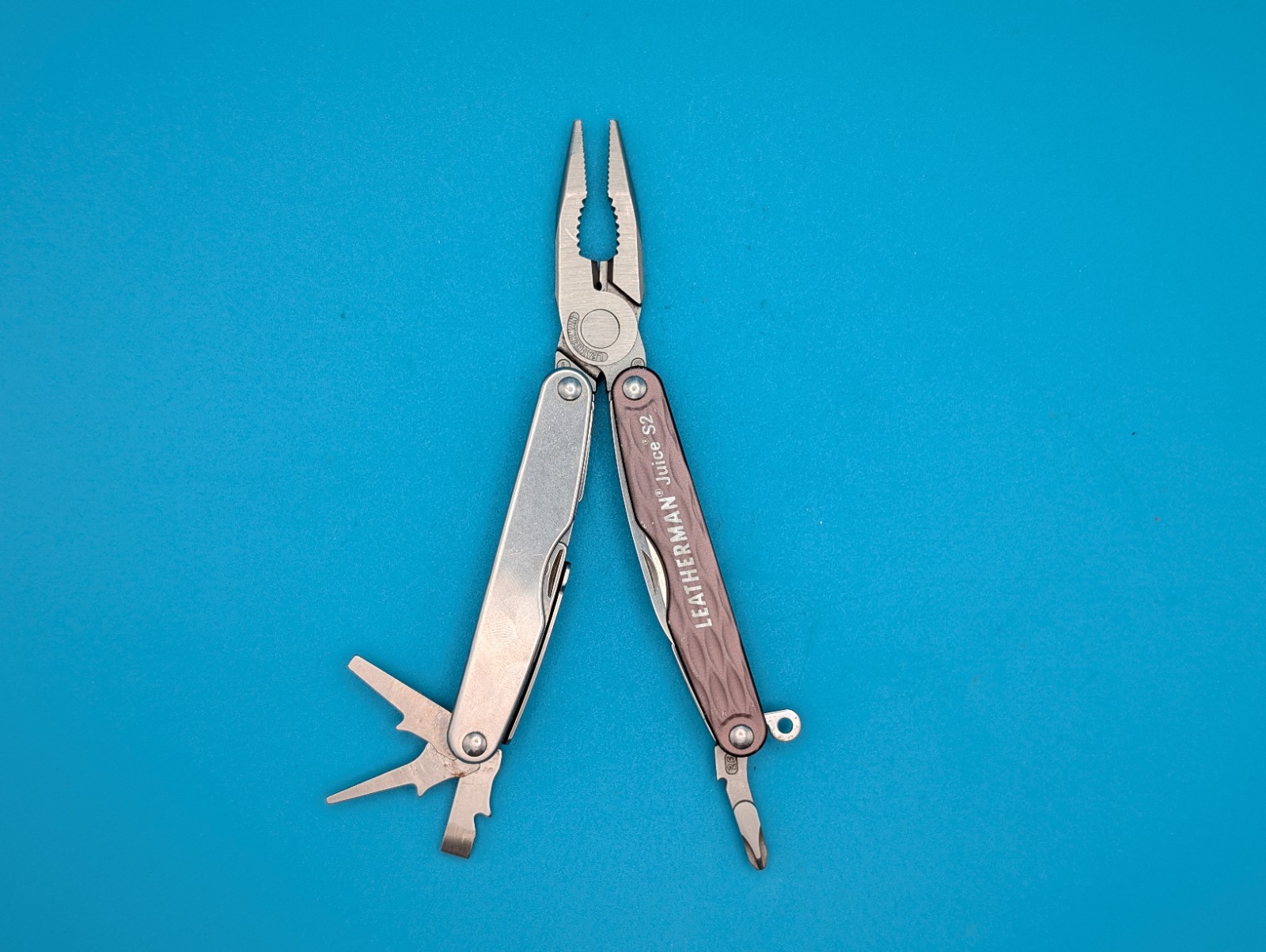 Leatherman Juice S2 Gray Multi Tool! RETIRED!