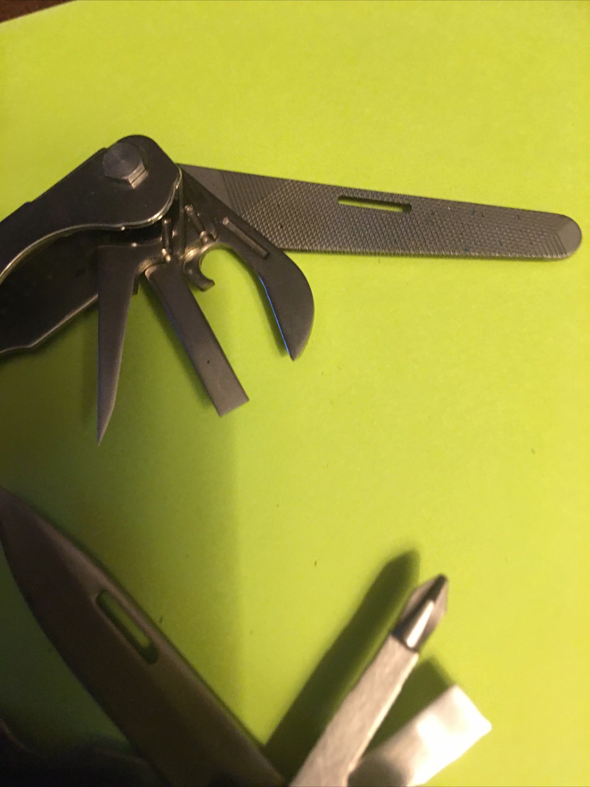 SOG USA Para Tool 10 Blades Pliers Measures Made USA Excellent Condition