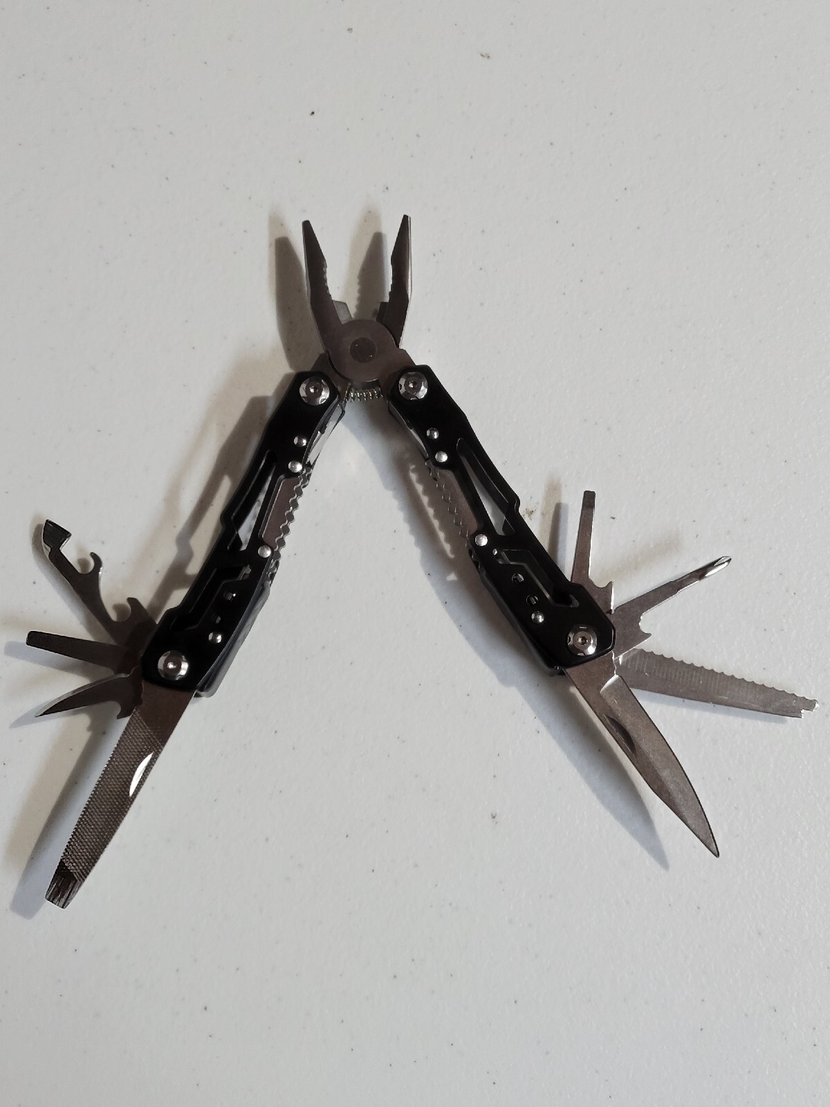 14-in-1 Portable Multitool With Safety Locking, Stainless Steel Pliers…