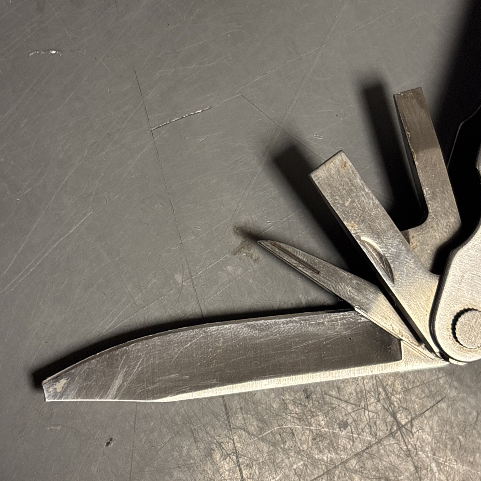 Leatherman Pocket Survival Tool PST Stamped 0794, Minor Chip To Blade Tip