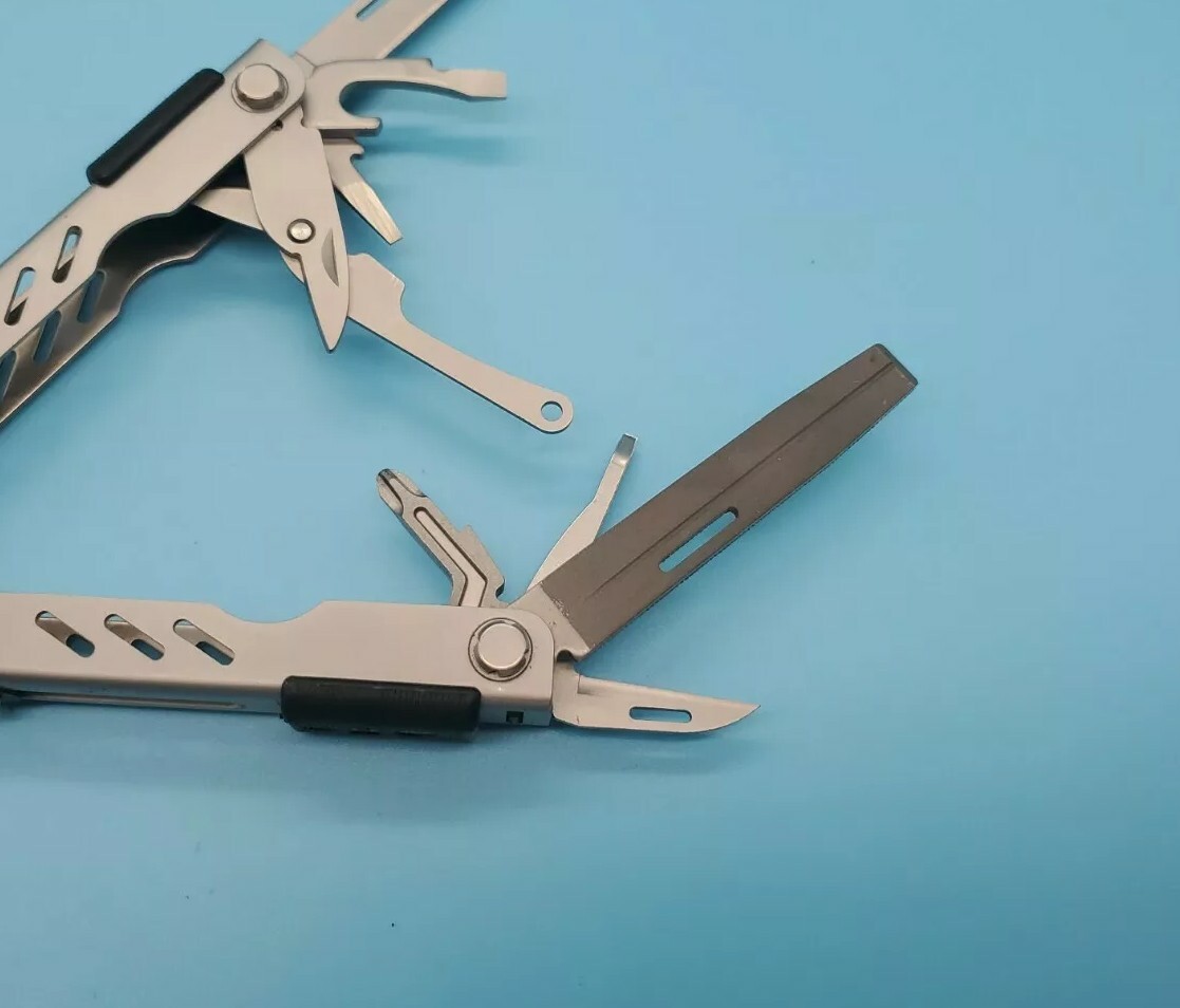 Gerber Fisherman MP400 Multi Tool Silver Compact w/ Sheath *RARE* *DISCONTINUED*