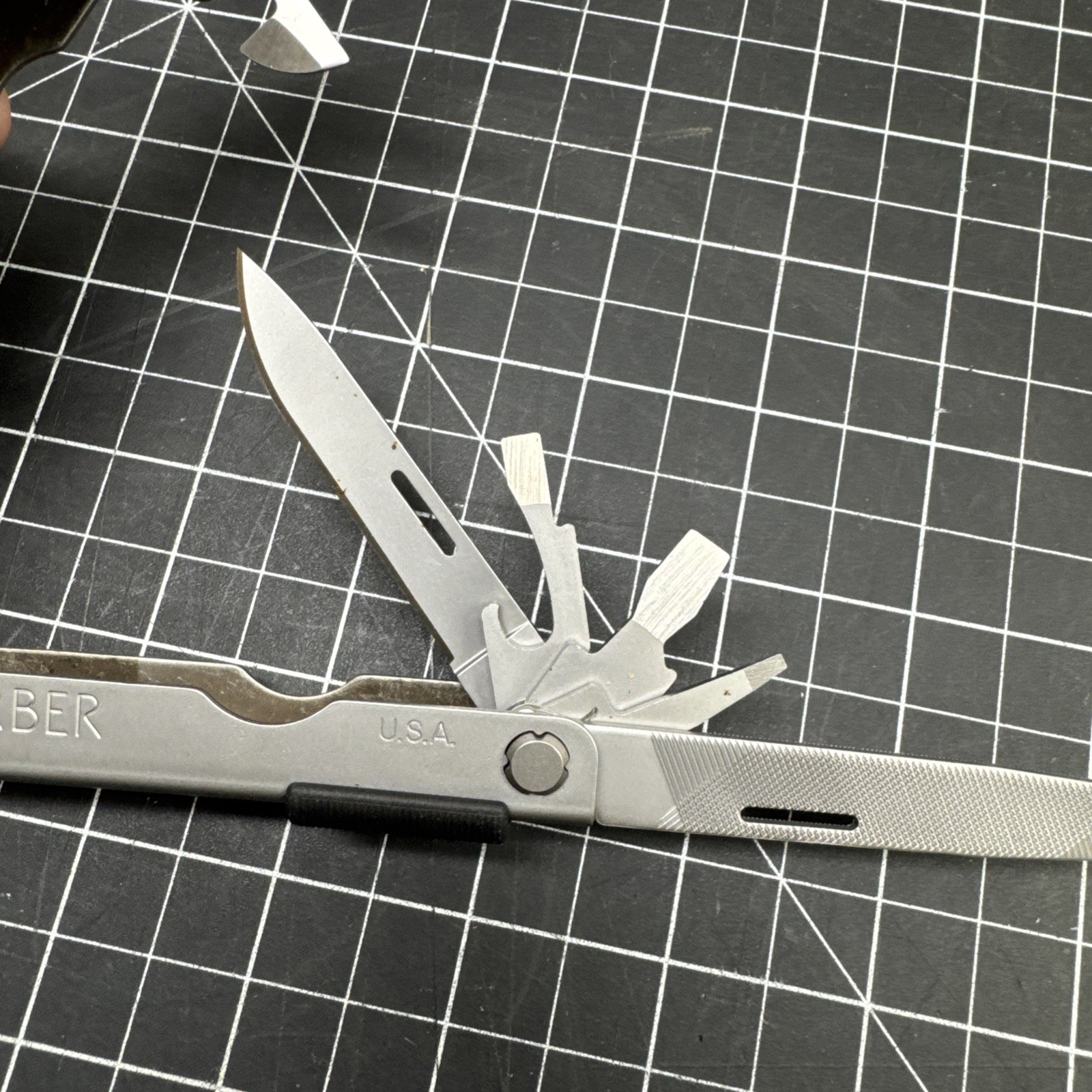 Gerber USA MP 600 Multi-Plier Nice Condition MultiTool Multiplier W/ Sheath A