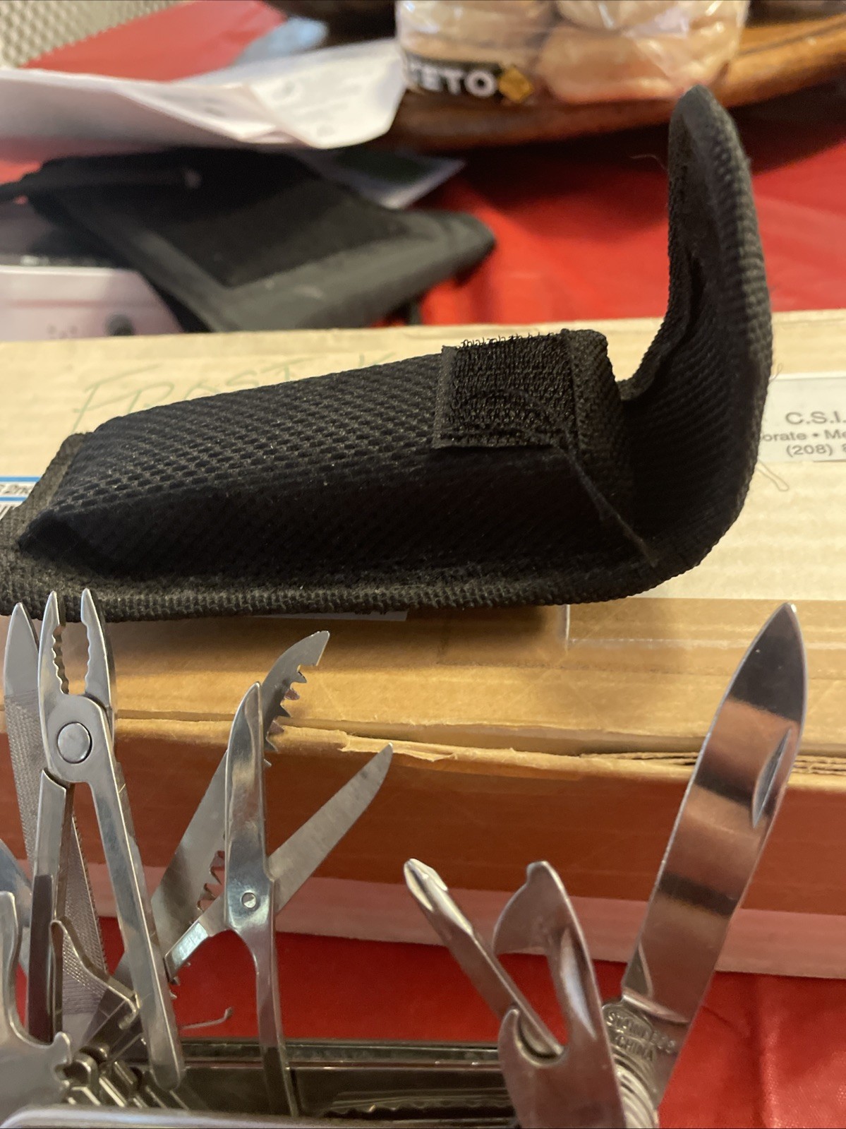 Fishermans Multi Tool Knife w/ 13 Blades and Fish Picture on Handle W/ Case