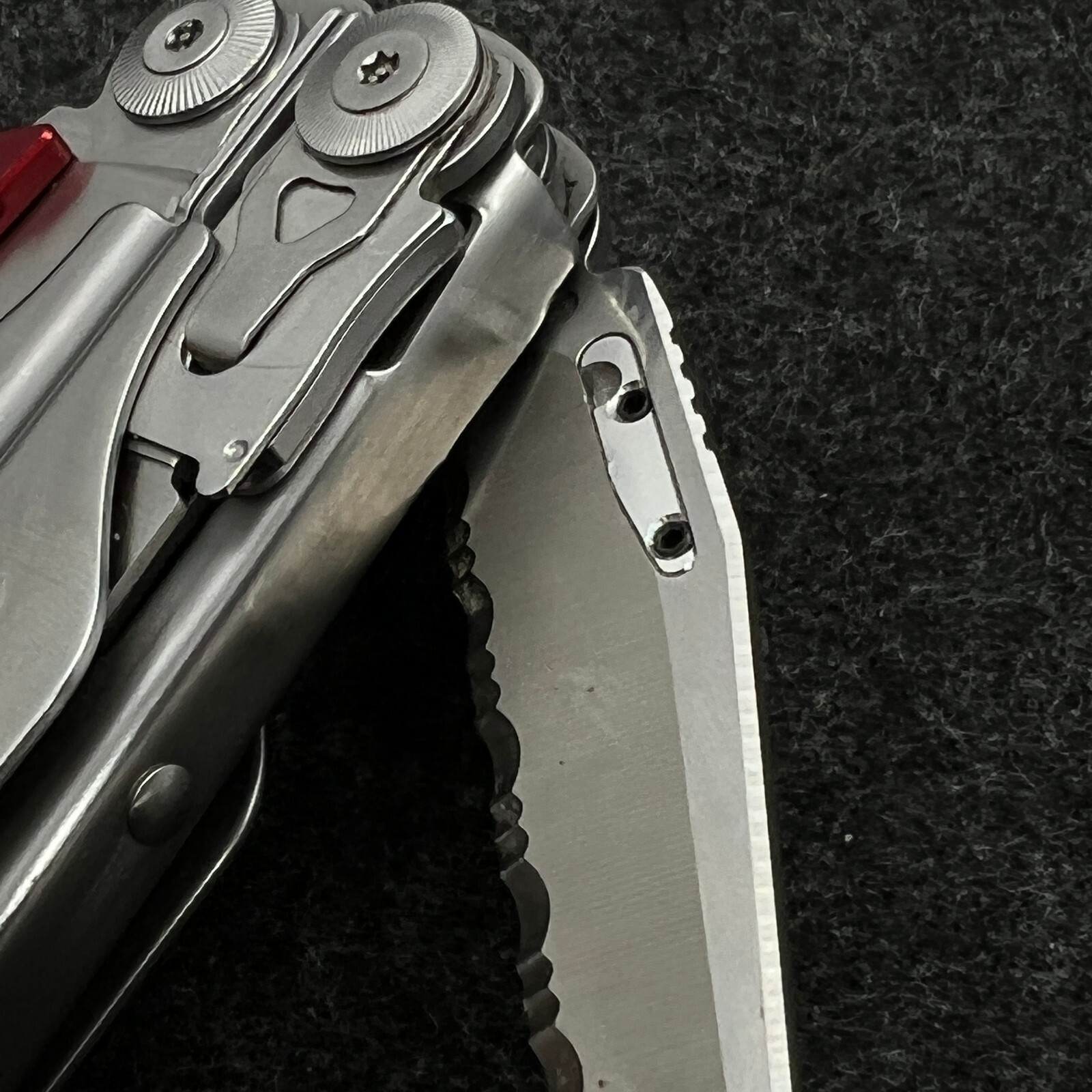 Aluminum Alloy Thumb Grip Easy open push button For Leatherman Surge CNC DIY