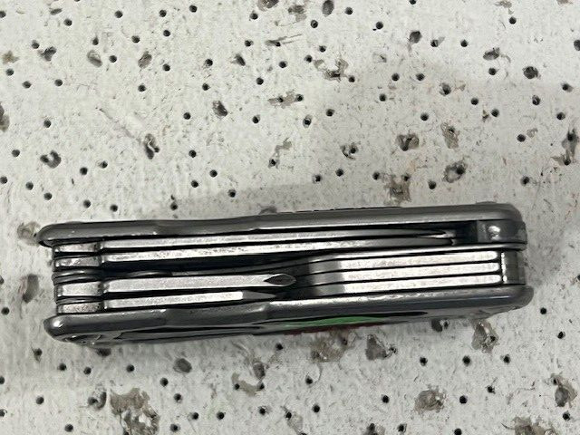 Coast Multi Tool Silver And Black Pilers 10 tools —