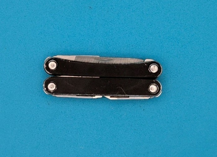 Leatherman SQUIRT PS4 Multi-Tool With Pliers Scissors Knife BLACK!