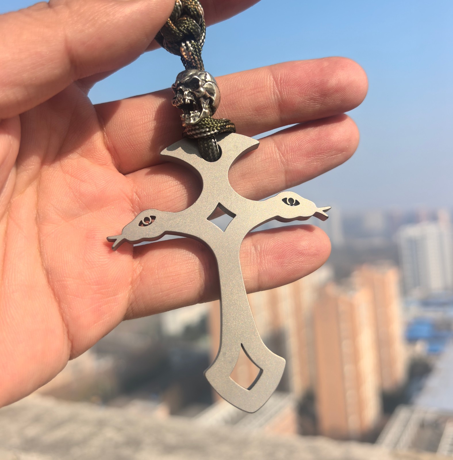 Snake Cross Skull Pendant Titanium Alloy EDC Tool Pendant/Keychain Self-defense