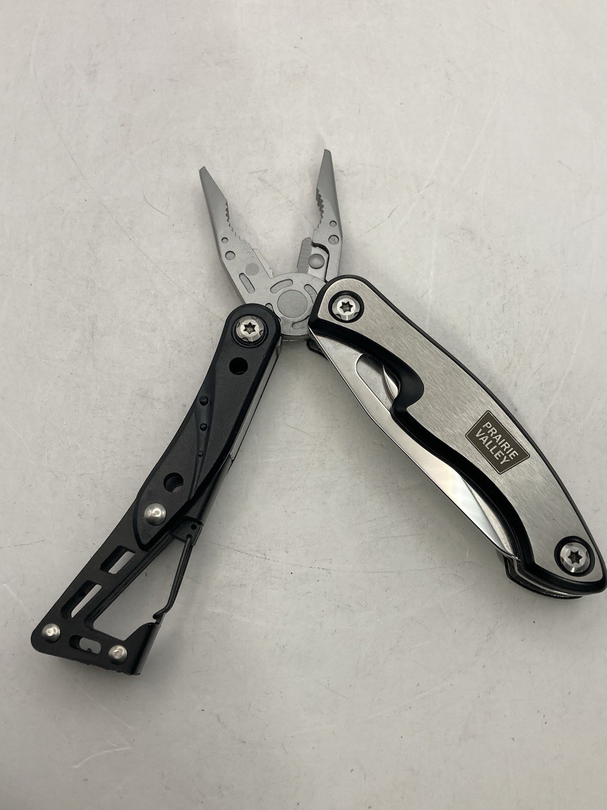 Multi Tool Knife In Nylon Case With Belt Loop. Prairie Valley