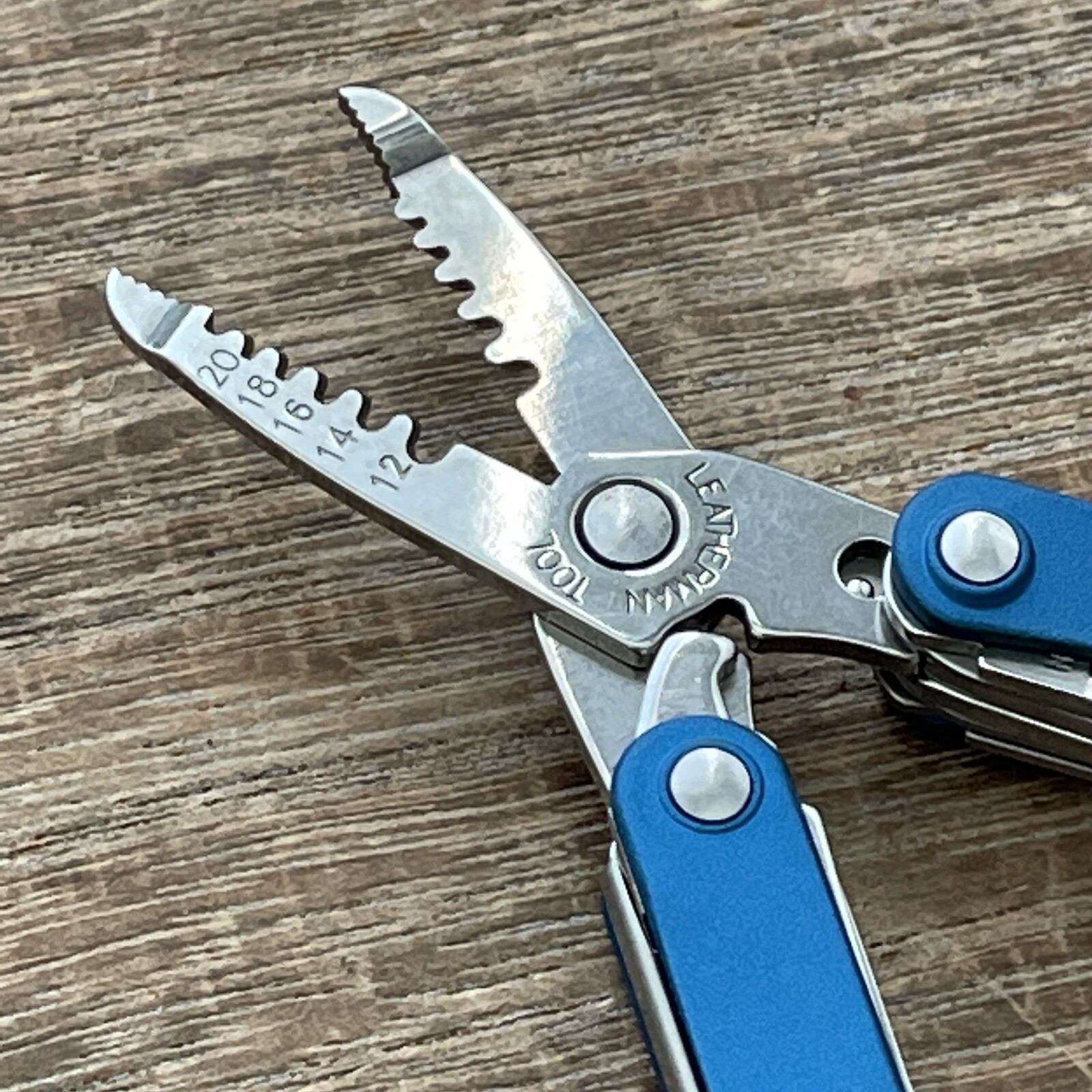 Bundle of 3: Leatherman Squirt ES4 Blue, Squirt ES4 Red, Squirt ES4 Black