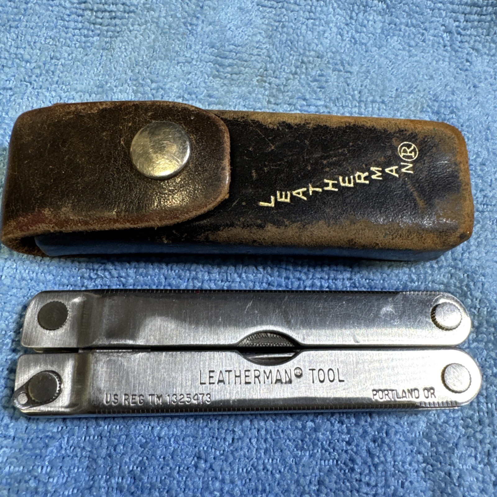Vintage Leatherman Multi Tool w/ leather Sheath Pouch TM 1325473 Portland OR
