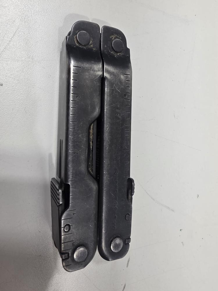 LEATHERMAN SUPERTOOL 300 (P13021502)